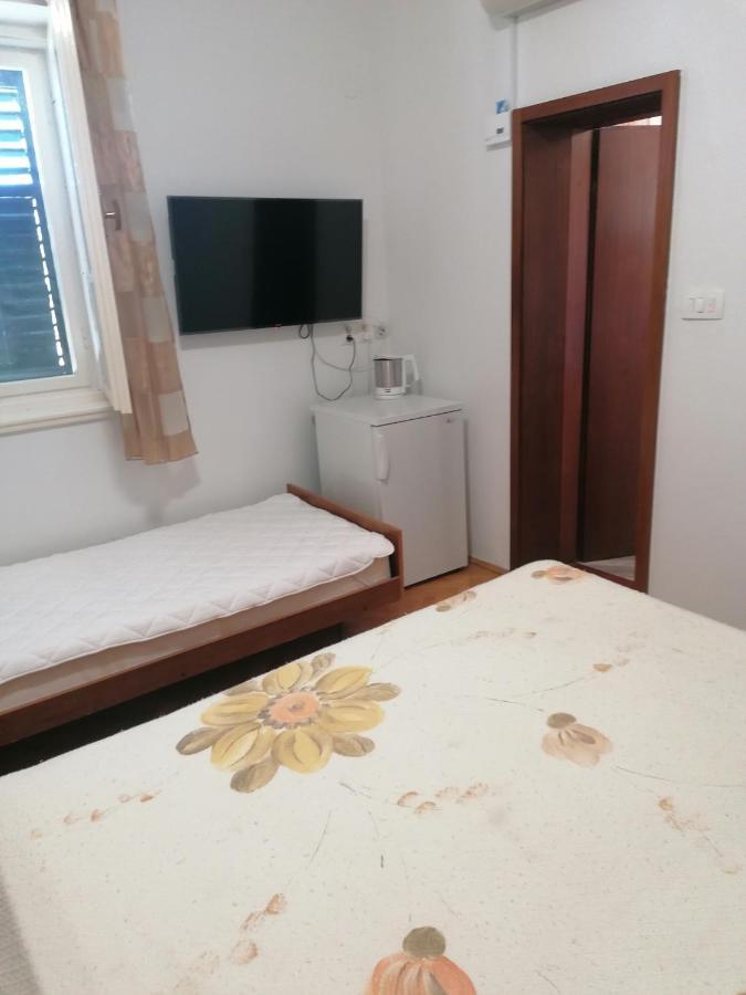Apartments And Rooms Tomas Ποντστράνα Εξωτερικό φωτογραφία